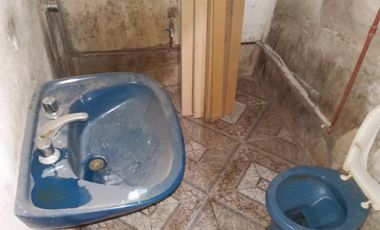 VIVIENDA MULTIFAMILIAR EN LOSA, DE 8 X 13 EN DOS PLANTAS,  4 DEPARTAMENTOS, 180 M2 CUBIERTOS, ESTADO GENERAL BUENO, OPORTUNIDAD