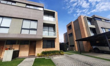casa en venta en conjunto residencial vittare, canelón. Cod V931