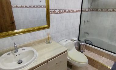 casa en arriendo en la tablaza. Cod A9432620