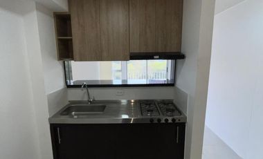 apartamento en arriendo en prados del este. Cod A3430