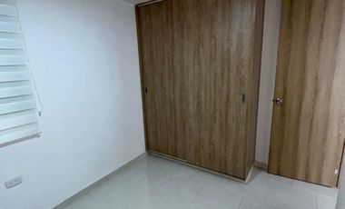apartamento en arriendo en prados del este. Cod A3430