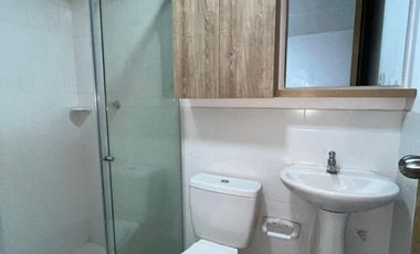 apartamento en arriendo en prados del este. Cod A3430
