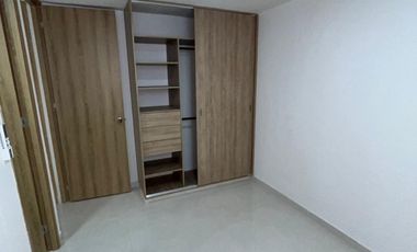 apartamento en arriendo en prados del este. Cod A3430
