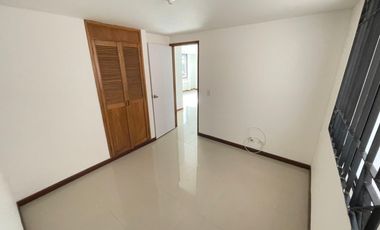 apartamento en arriendo en laureles estadio. Cod A512301