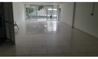 OFICINA  EN OBARRIO PLAZA REGENCY 160M2 SIN DIVISIONES