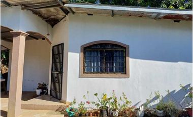 VENDO CASA DE 2HAB EN LOS ALGARROBOS