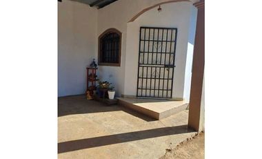 VENDO CASA DE 2HAB EN LOS ALGARROBOS