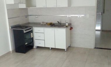 DPTO EN VENTA 2 AMBIENTES CON COCHERA, J. L. SUAREZ