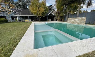 Excelente casa quinta con piscina en San Vicente!
