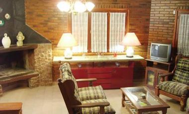 PRECIOSA CASA EN VENTA EN MAR DE LAS PAMPAS