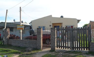 Amplia vivienda en Ingeniero Allan, &quotLa Carolina&quot, Florencio Varela