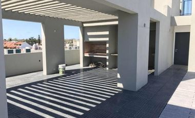 Departamento en venta de 3 ambientes con 2 cocheras - Banfield