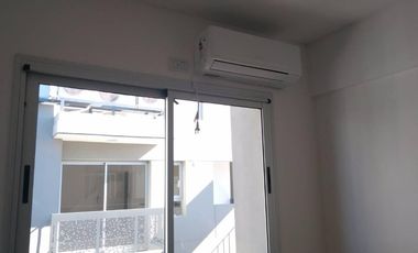 Departamento en venta de 3 ambientes con 2 cocheras - Banfield