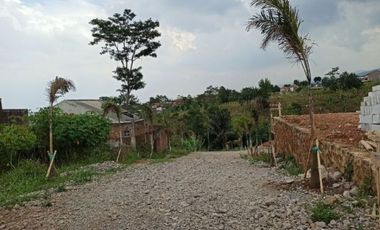 RUMAH DEKAT UPI CIBIRU 14 MENIT