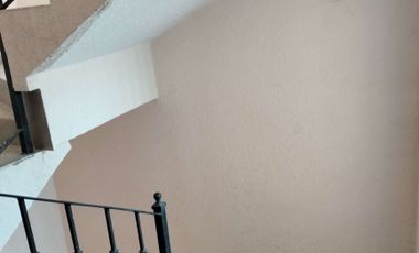 VENTA Casa Nueva, 3 o 4 recamaras, 2 estacionamientos, cisterna, 3 niveles.