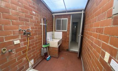 casa en venta en alfaguara. Cod V17378