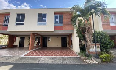 casa en venta en alfaguara. Cod V17378