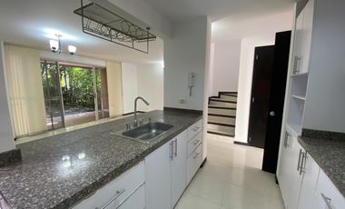 casa en venta en alfaguara. Cod V17378