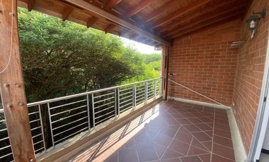 casa en venta en alfaguara. Cod V17378