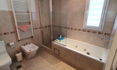 Casa en Pecini con pileta