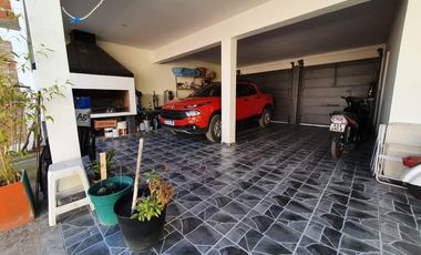 Casa en Pecini con pileta