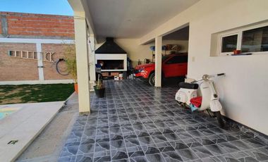 Casa en Pecini con pileta