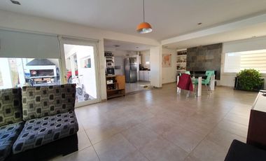 Casa en Pecini con pileta