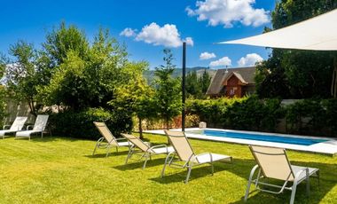 Venta Casa 4D 3B 3E y Quincho, Valle Mitrinhue, Km 21