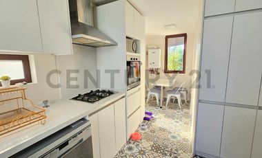 Venta Casa 4D 3B 3E y Quincho, Valle Mitrinhue, Km 21