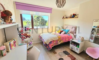 Venta Casa 4D 3B 3E y Quincho, Valle Mitrinhue, Km 21