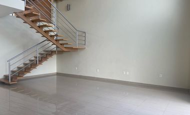 en privada a una cuadra de la avenida San Diego