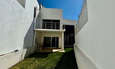 en privada a una cuadra de la avenida San Diego