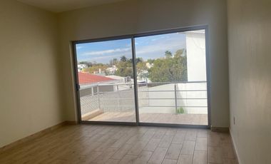 en privada a una cuadra de la avenida San Diego