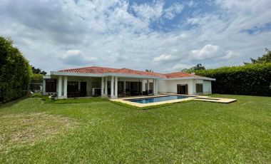 casa en arriendo en pance. Cod A107779