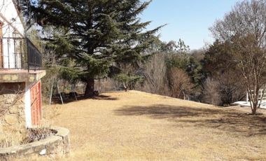 CHALET AMPLIO CON GRAN PARQUE. PISCINA. CANCHA DE PADLE. 4 DORMITORIOS