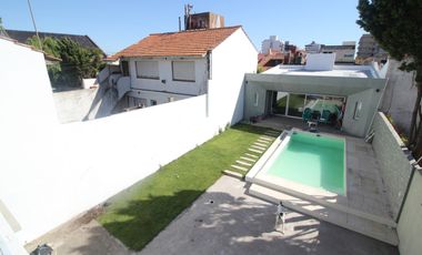 Hermoso Chalet a pasos del Mar, La Perla Mar del Plata