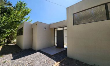 Oportunidad Casa Nueva estilo Mediterráneo en El Manzano, San José de Maipo - Urbe Home