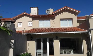 Chalet en alquiler temporario en Los Troncos