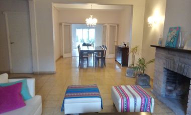 Chalet en alquiler temporario en Los Troncos