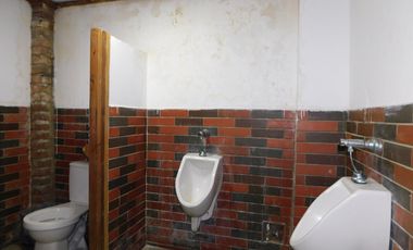 casa-local en venta en el bosque. Cod V92714