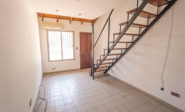 Venta Dúplex con patio y cochera - Ramos Mejia