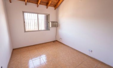 Venta Dúplex con patio y cochera - Ramos Mejia