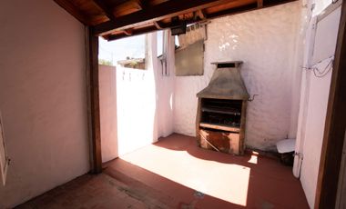 Venta Dúplex con patio y cochera - Ramos Mejia
