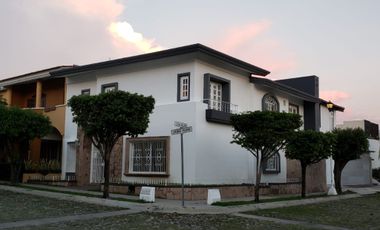 Casa en Renta en Real Vista Hermosa, Colima