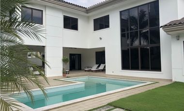 CASA EN ALQUILER EN COSTA DEL ESTE - PASEO DEL PARQUE