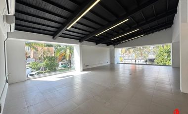 local en arriendo en parque principal. Cod A6321