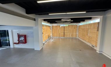 local en arriendo en parque principal. Cod A6321