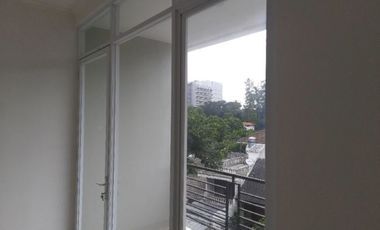Rumah Townhouse Baru Splitlevel Setiabudi Bandung