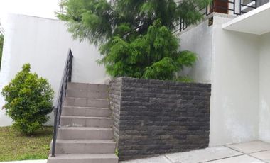 Rumah Townhouse Baru Splitlevel Setiabudi Bandung