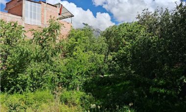 VENDO TERRENO 1,400 M2 URUBAMBA CUSCO PERU
